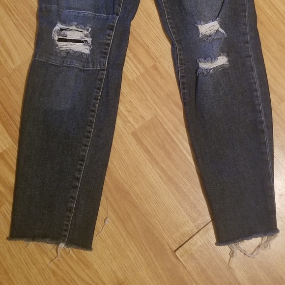 Sneak Peek jeans - Picture 3 of 5
